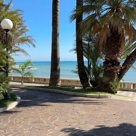 Bay Апартаменти